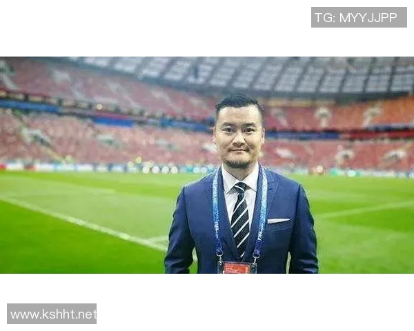 两位国籍不同的足球明星背后的故事与成就解析